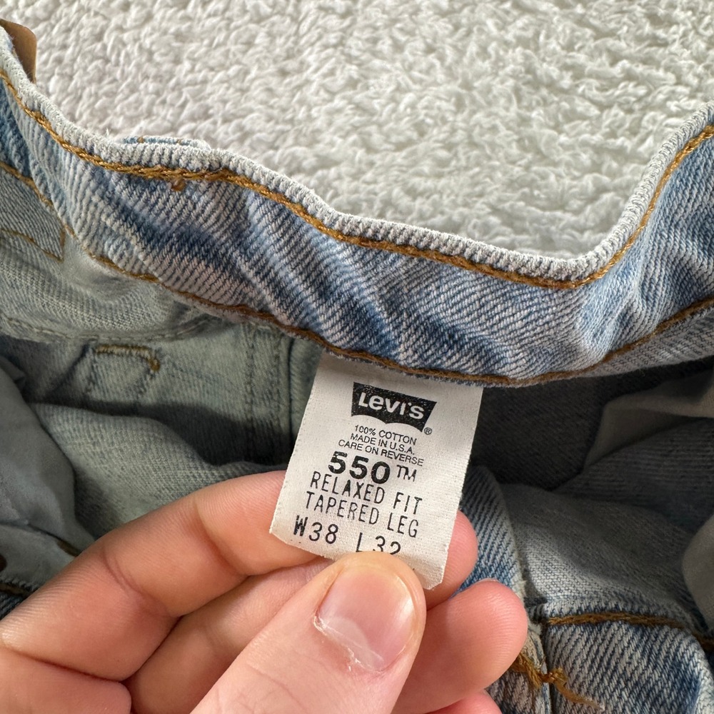 Vintage Levis 550 Jeans Mens 38x32 Blue Relaxed Tapered 90s Light Wash Made USA - Picture 7 of 13